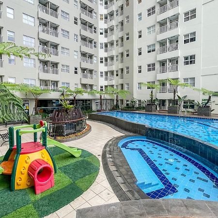 Redliving Apartemen Parahyangan Residence - Anton Rooms Бандунг Екстериор снимка