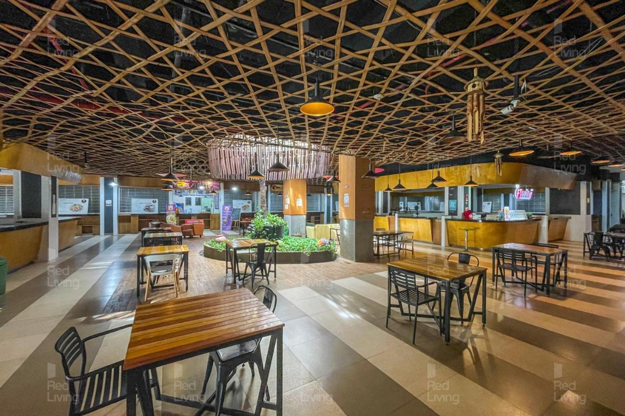 Redliving Apartemen Parahyangan Residence - Anton Rooms Бандунг Екстериор снимка