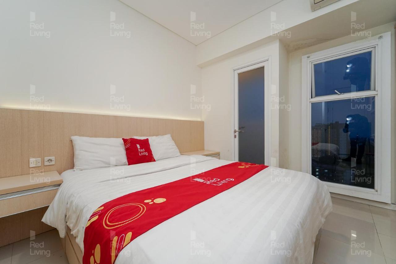Redliving Apartemen Parahyangan Residence - Anton Rooms Бандунг Екстериор снимка