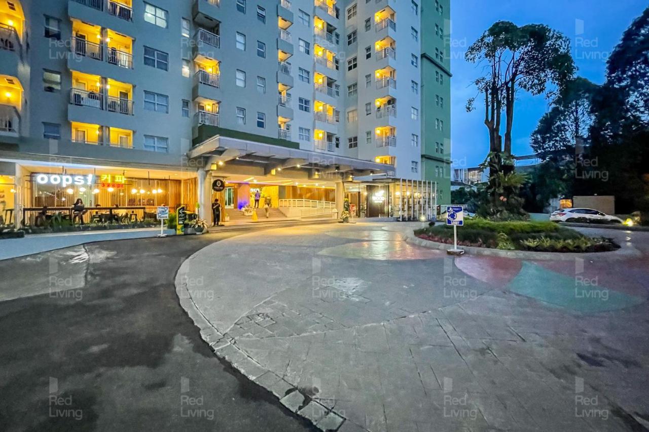 Redliving Apartemen Parahyangan Residence - Anton Rooms Бандунг Екстериор снимка
