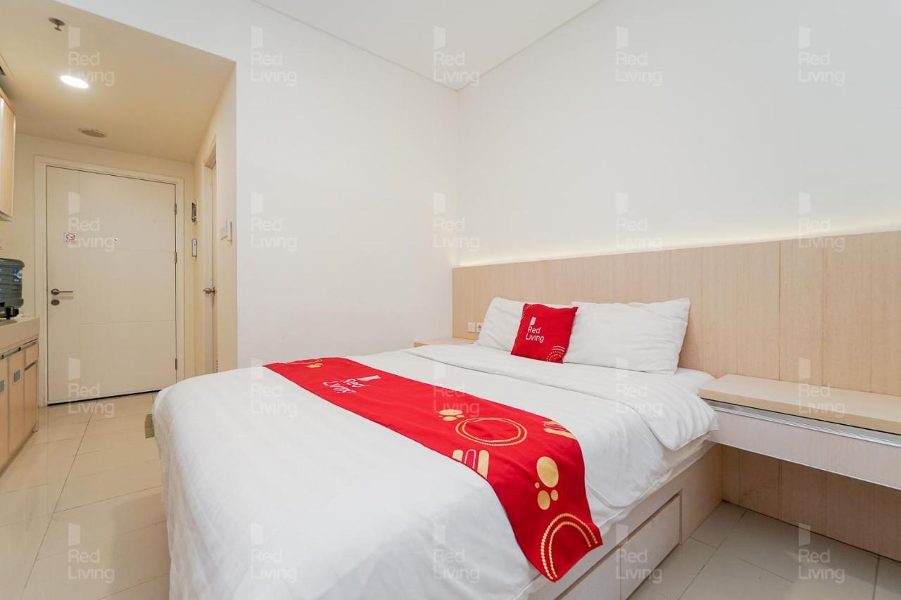 Redliving Apartemen Parahyangan Residence - Anton Rooms Бандунг Екстериор снимка