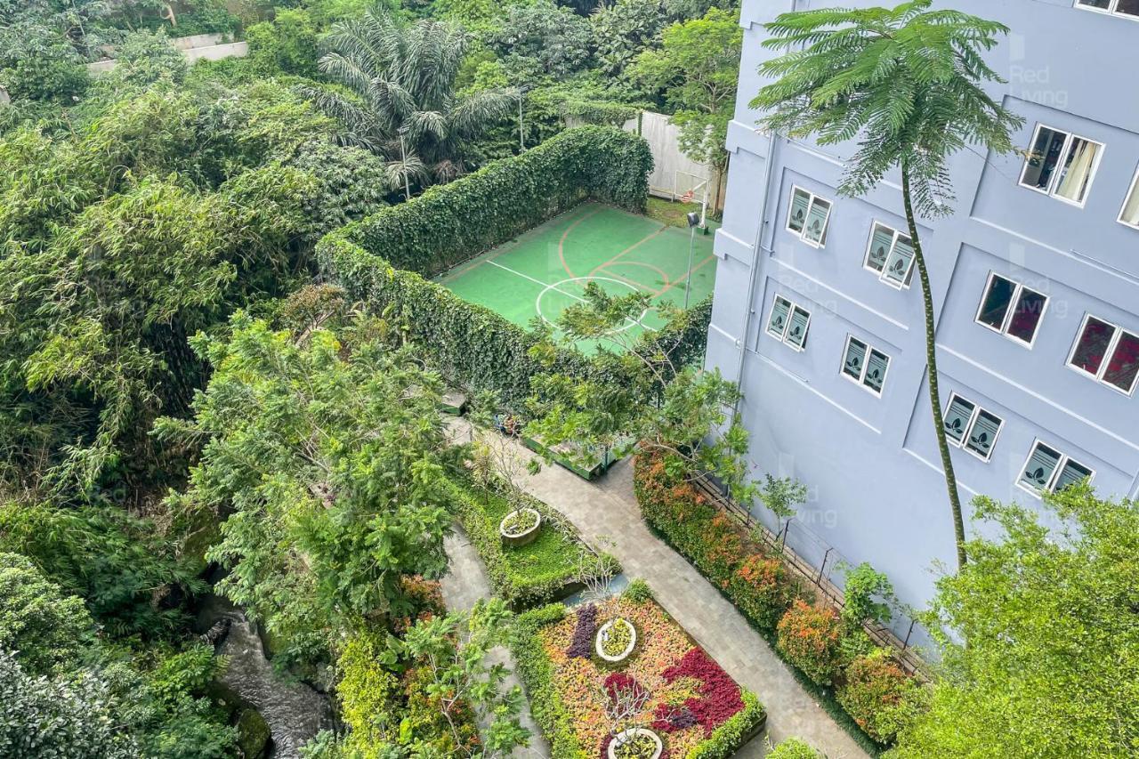 Redliving Apartemen Parahyangan Residence - Anton Rooms Бандунг Екстериор снимка