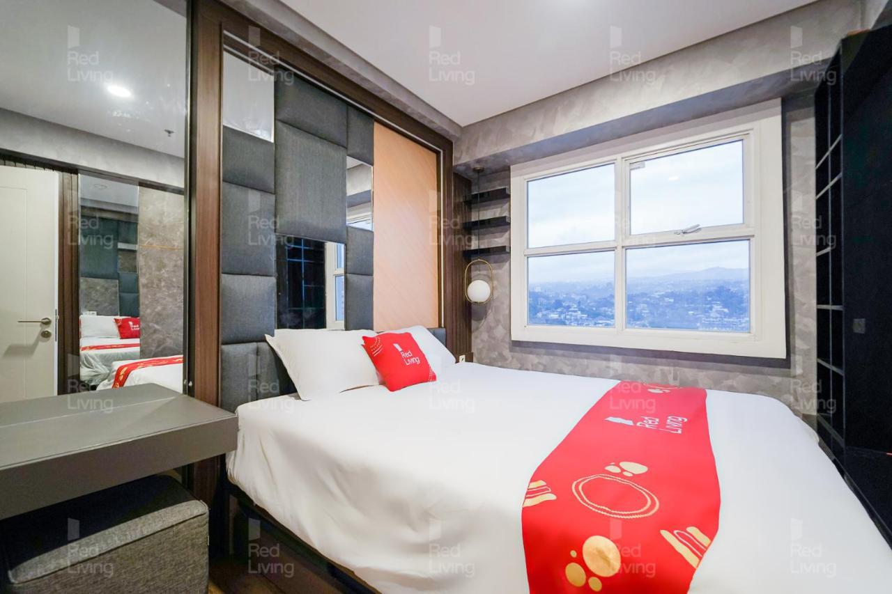 Redliving Apartemen Parahyangan Residence - Anton Rooms Бандунг Екстериор снимка