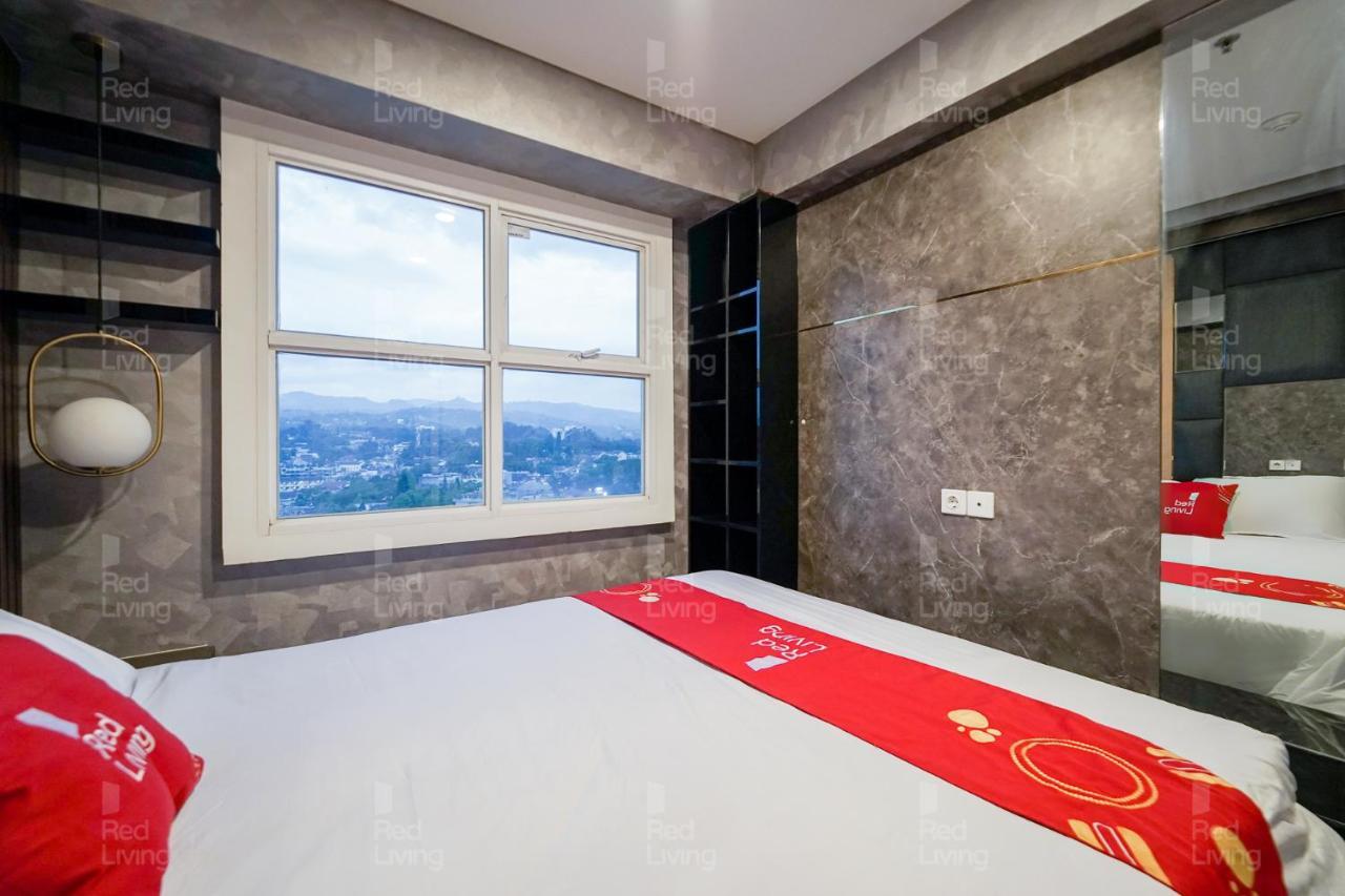Redliving Apartemen Parahyangan Residence - Anton Rooms Бандунг Екстериор снимка